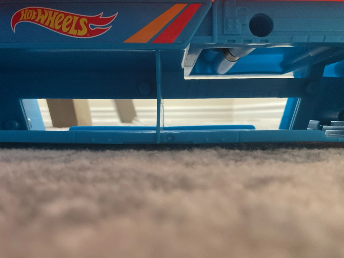 🚗 Toy Car Track Playset – Excellent Condition – $19 - photo 4