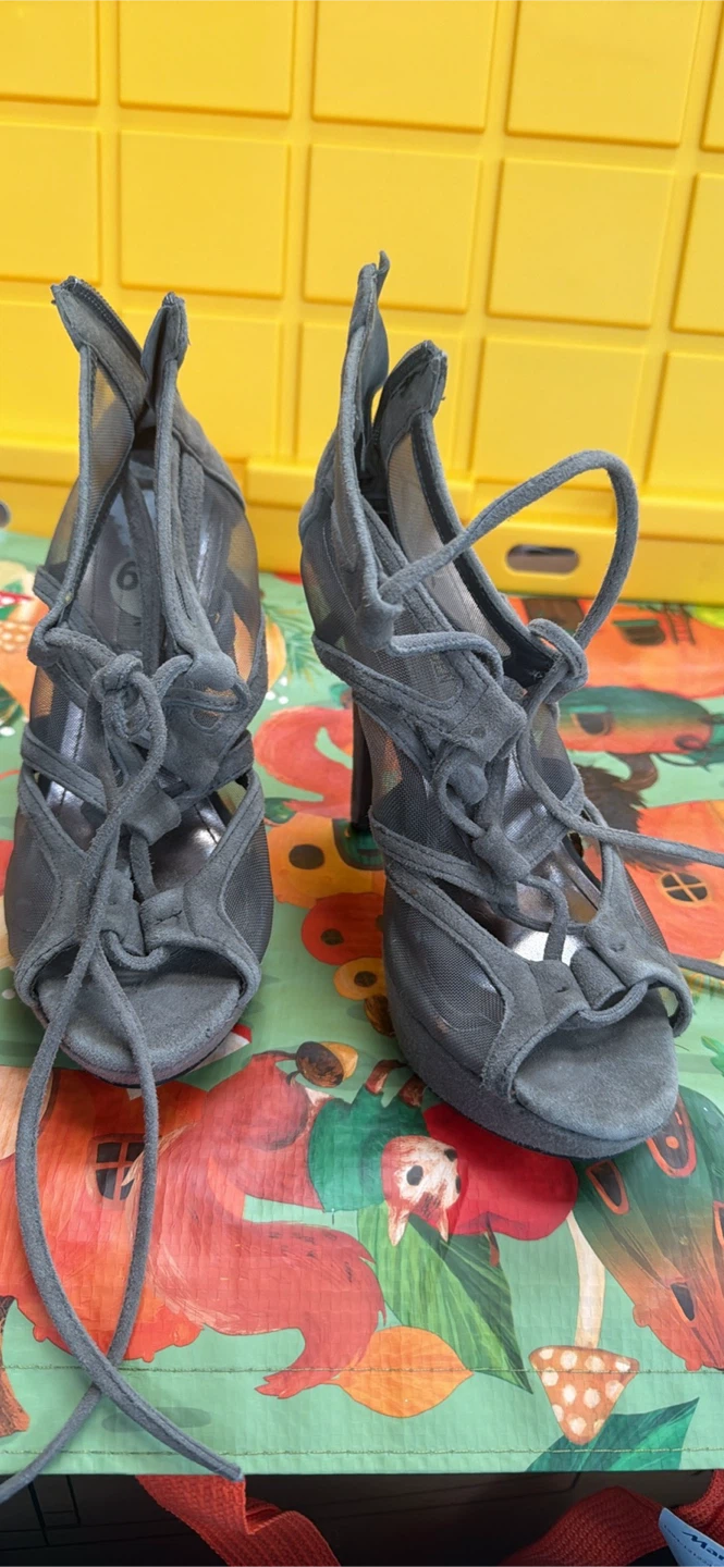 Steve Madden Grey Mesh Lace-Up Heels Size 6.5