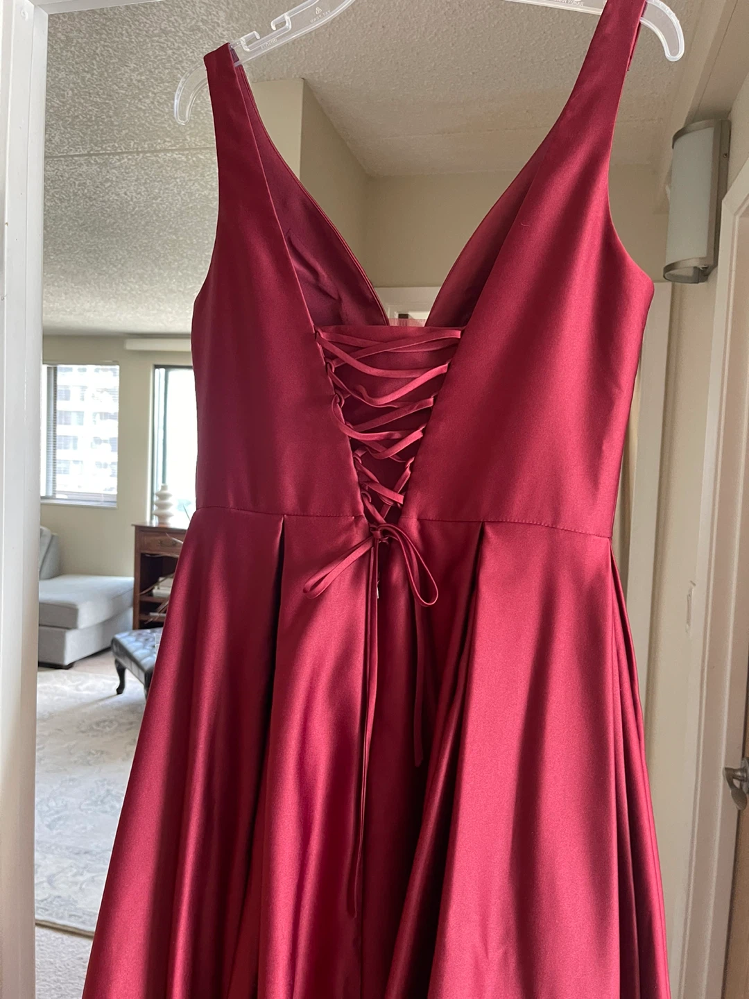 Designer Clarisse Red Gown Size 10 - photo 4