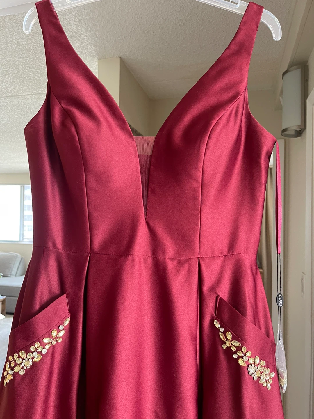 Designer Clarisse Red Gown Size 10 - photo 5