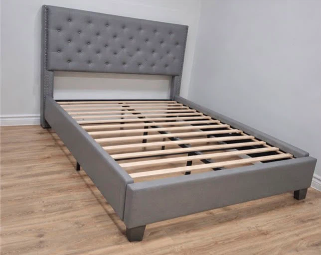 Wooden bed frame with mattress - photo 2