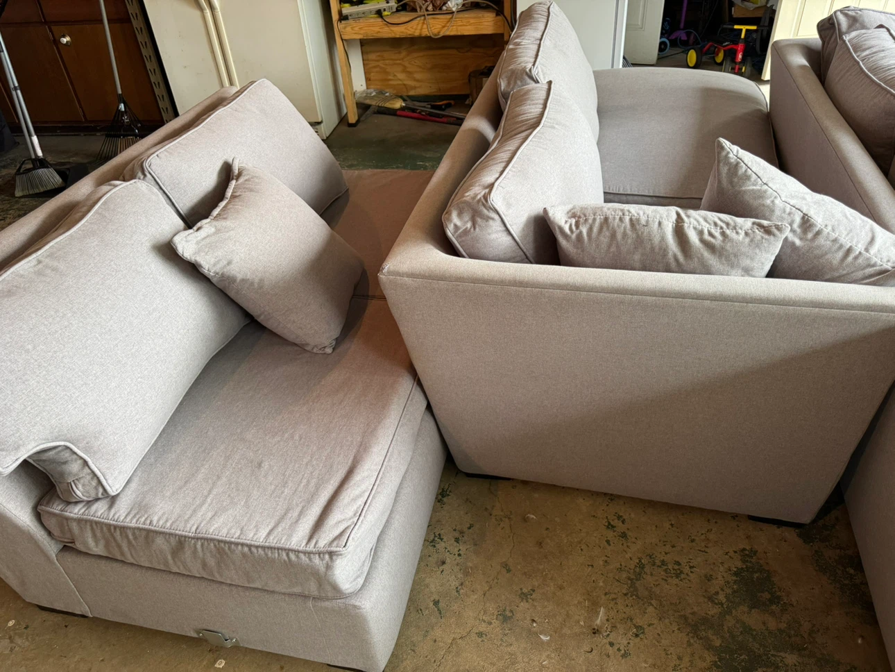 Light Gray Sectional Sofa with Pillows - photo 2