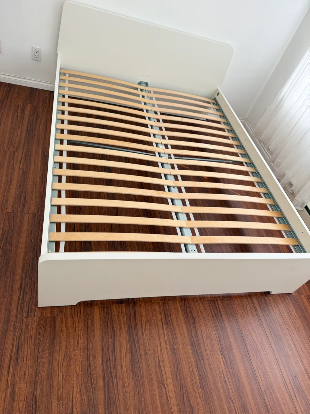 Queen White Bed Frame with Slatted Base