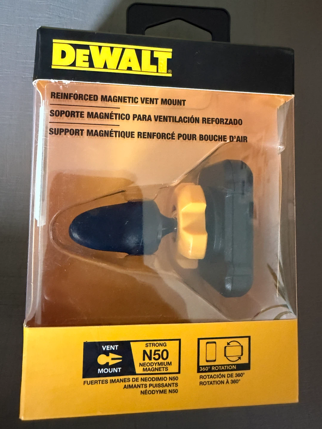DeWALT Reinforced Magnetic Vent Mount