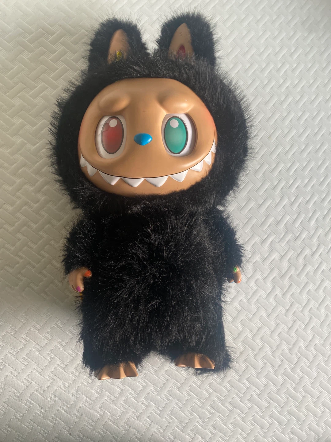 big labubu