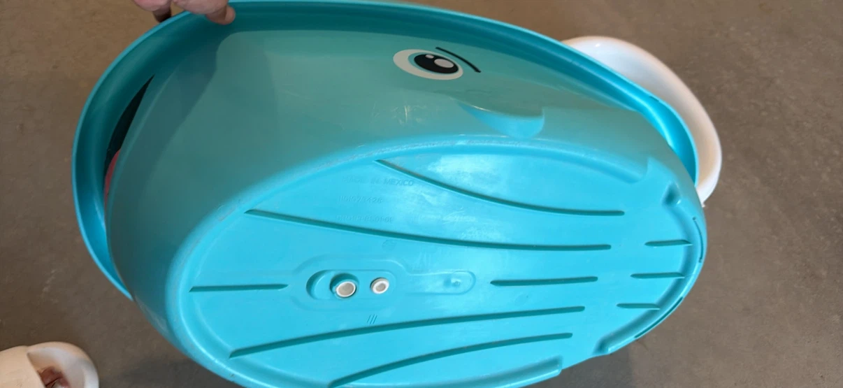 Fisher-Price Whale Baby Bath Tub