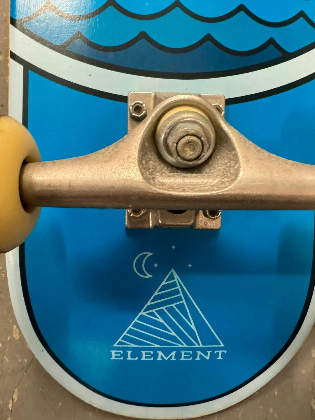 Element Skateboard - photo 3