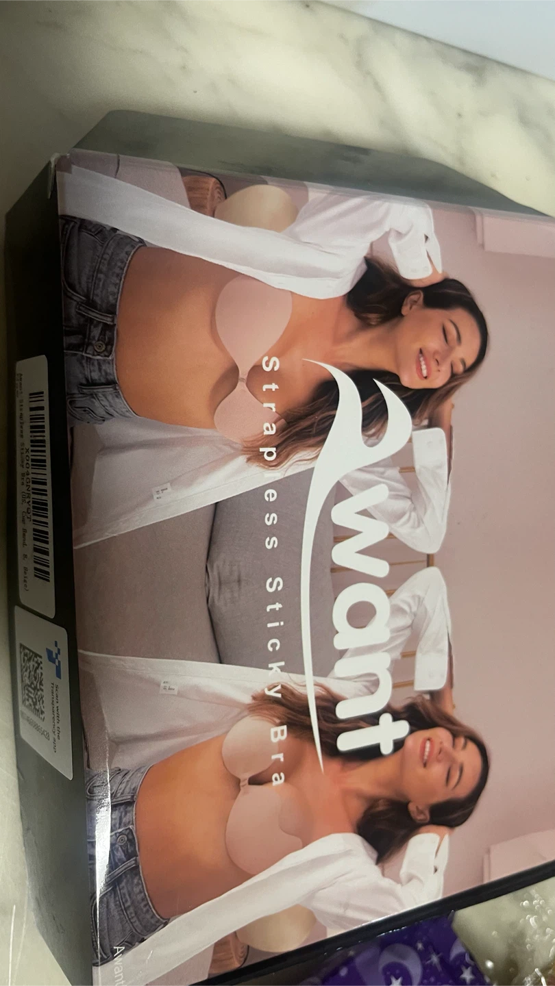 Brand new Strapless Sticky Bra - size B cup - photo 2