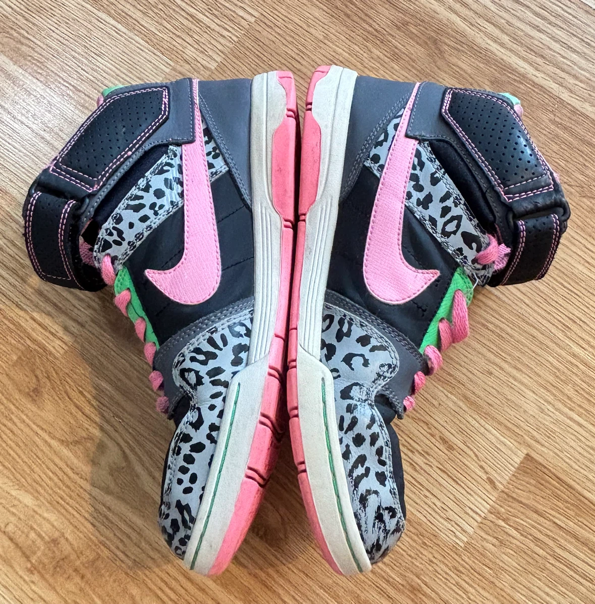 Nike Air sneakers (6Y) - photo 2