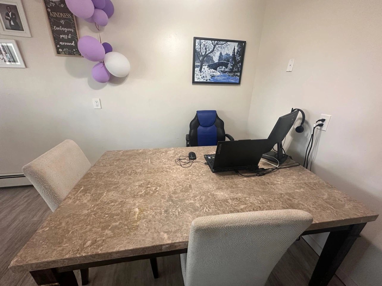 Three seater chair and table for sale - photo 3