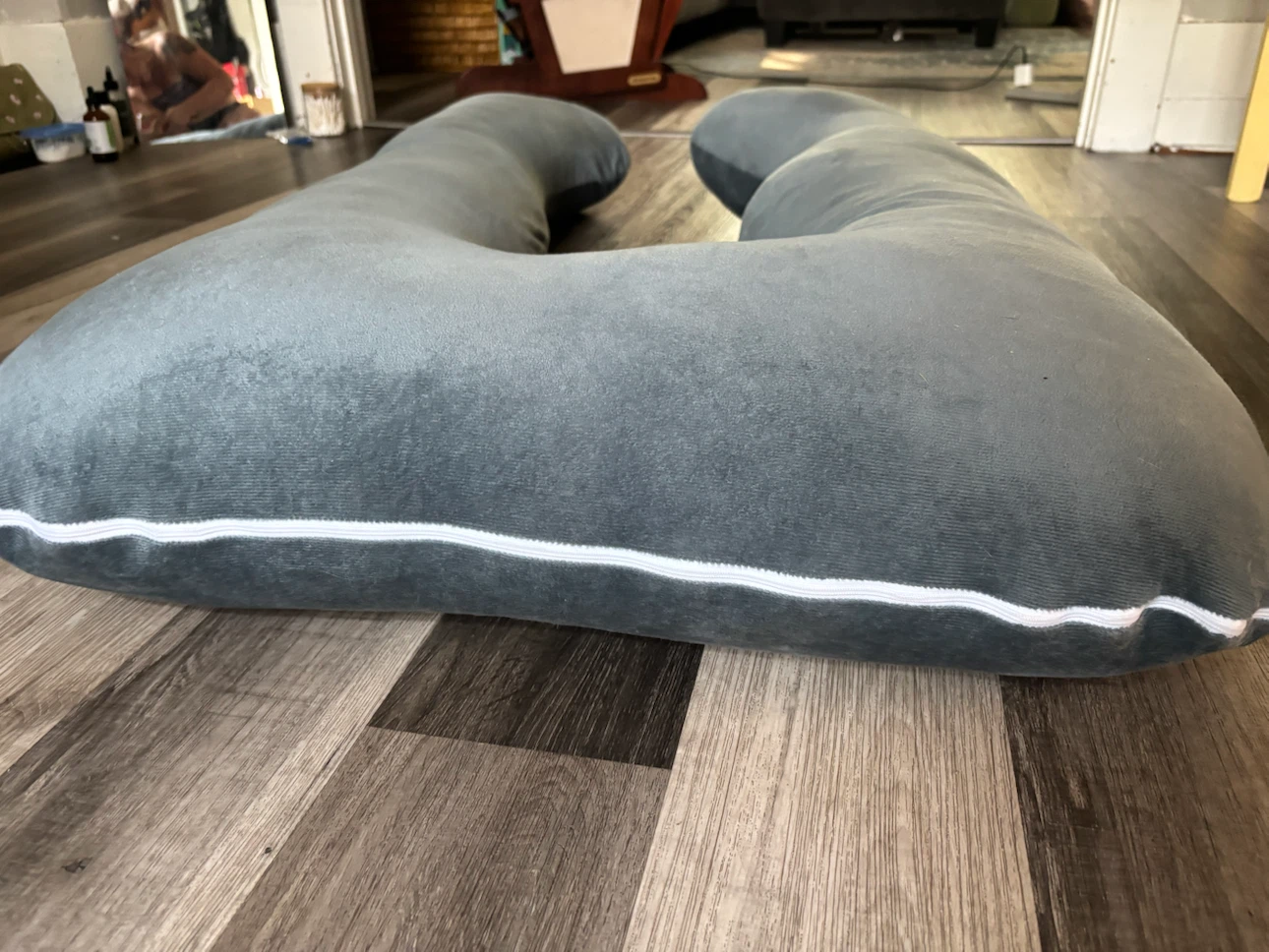 Grey C-Shaped Pregnancy Pillow - photo 3
