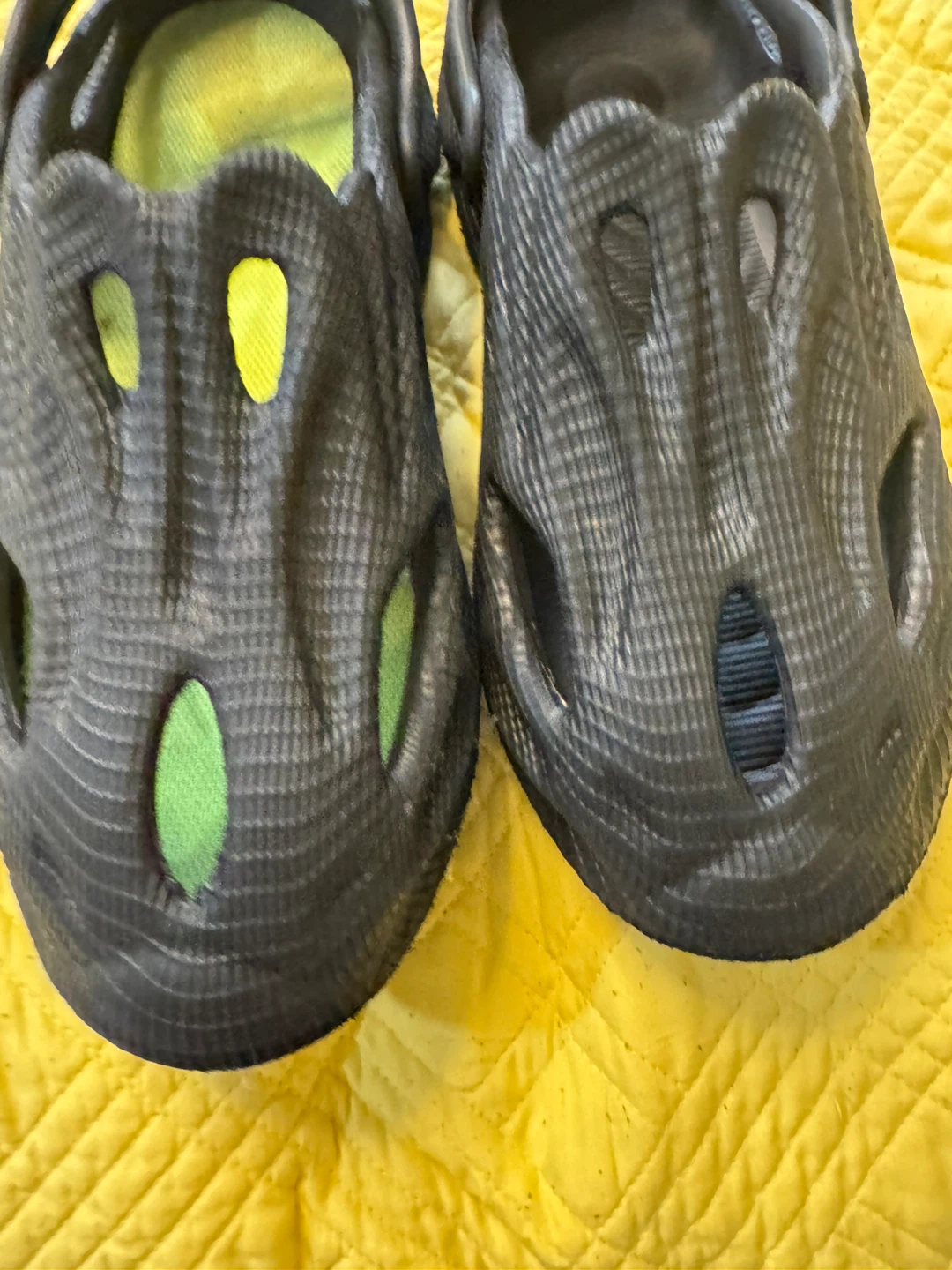 Black Croc-style Clogs - photo 4
