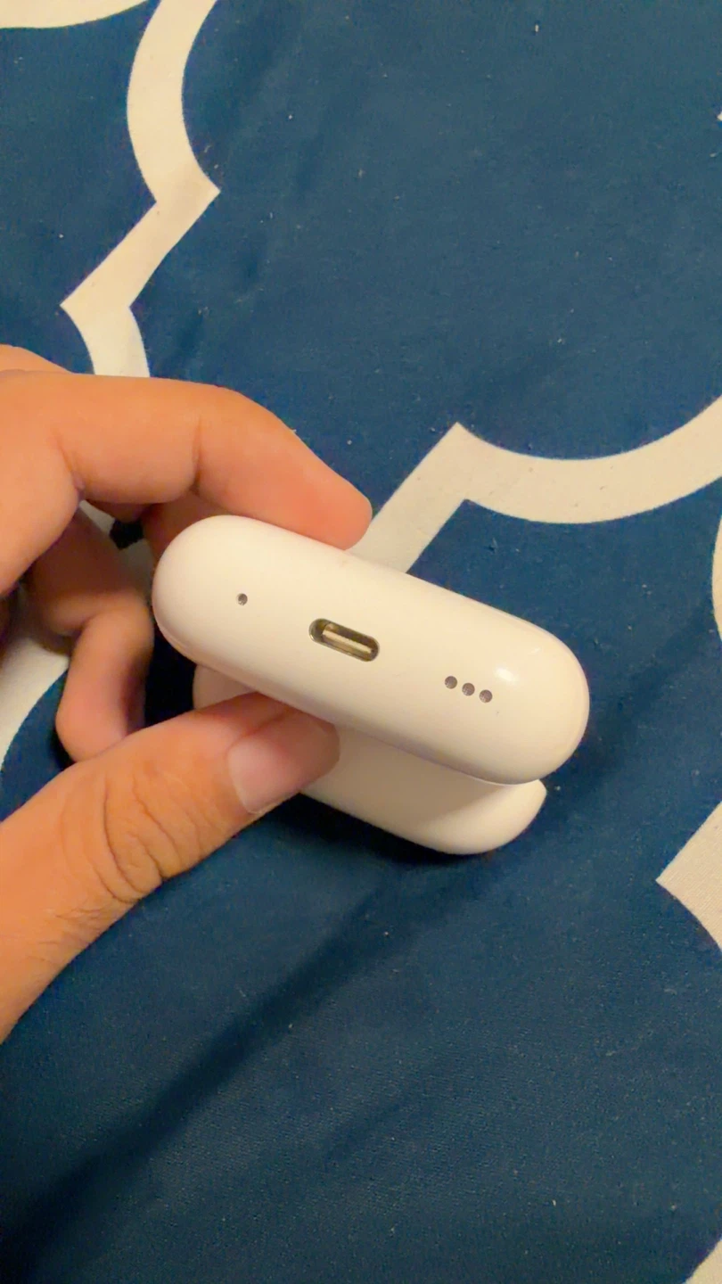Apple AirPods Pro 2nd Gen with USB-C Charging Case - photo 2