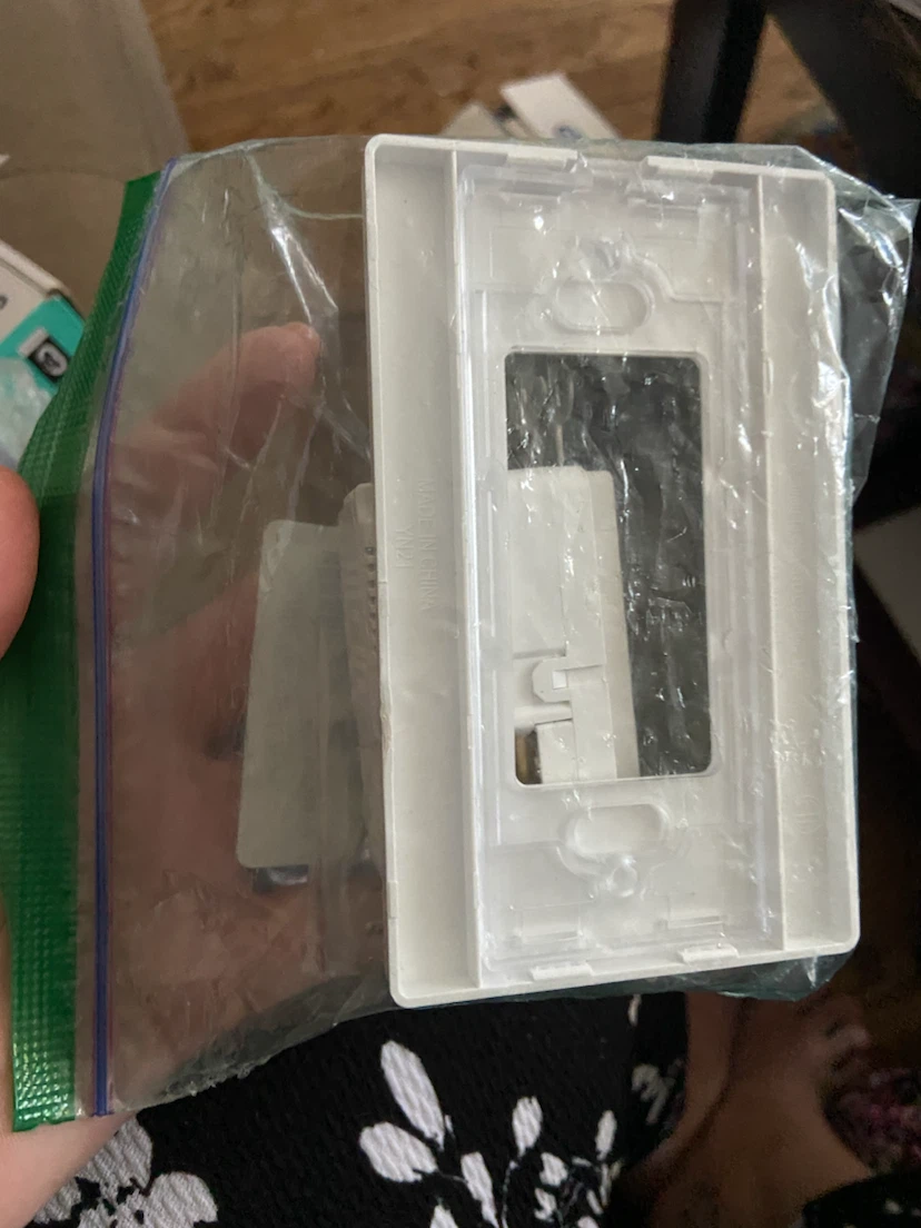 TR USB-C Wall Outlet - 15A - photo 4