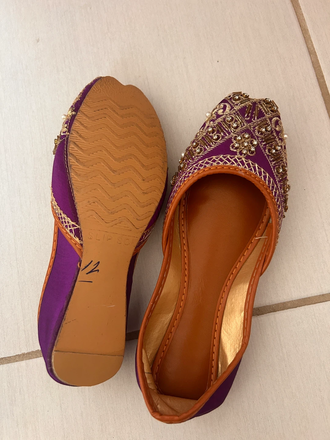 Embellished Purple Juttis - photo 3
