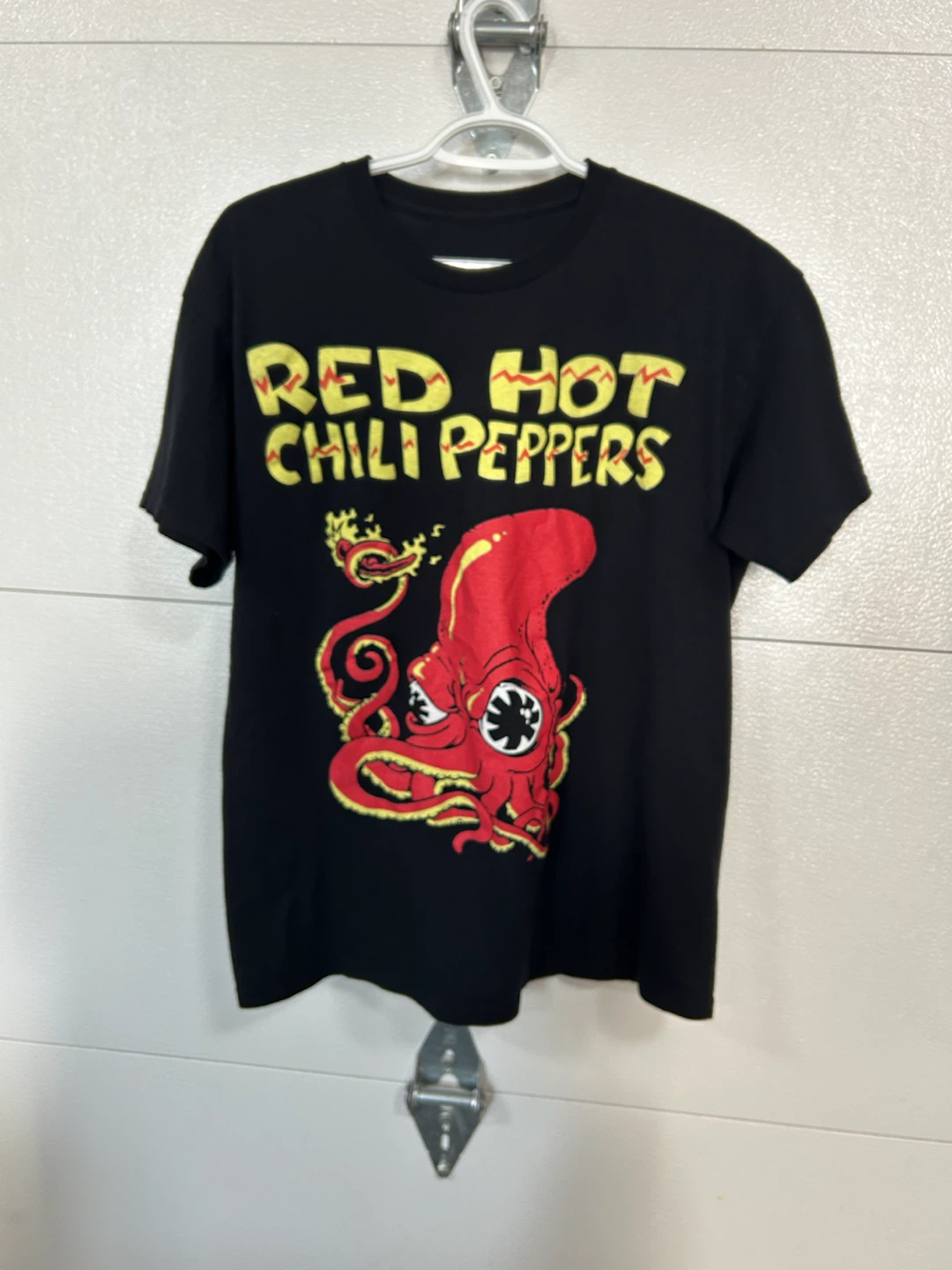 Red Hot Chili Peppers Graphic T-Shirt - Large