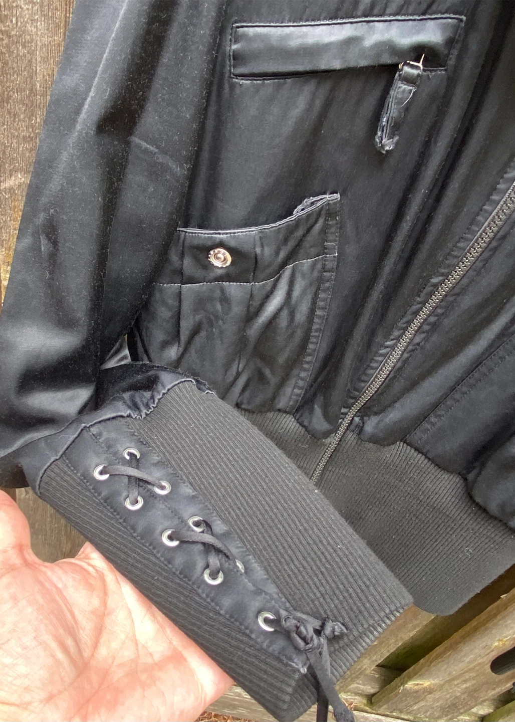 Biscote Black Jacket, Size Medium - photo 5