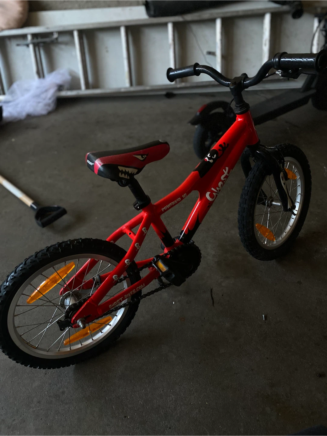 Red Ghost Bikes Powerkid 16 Kids Bike