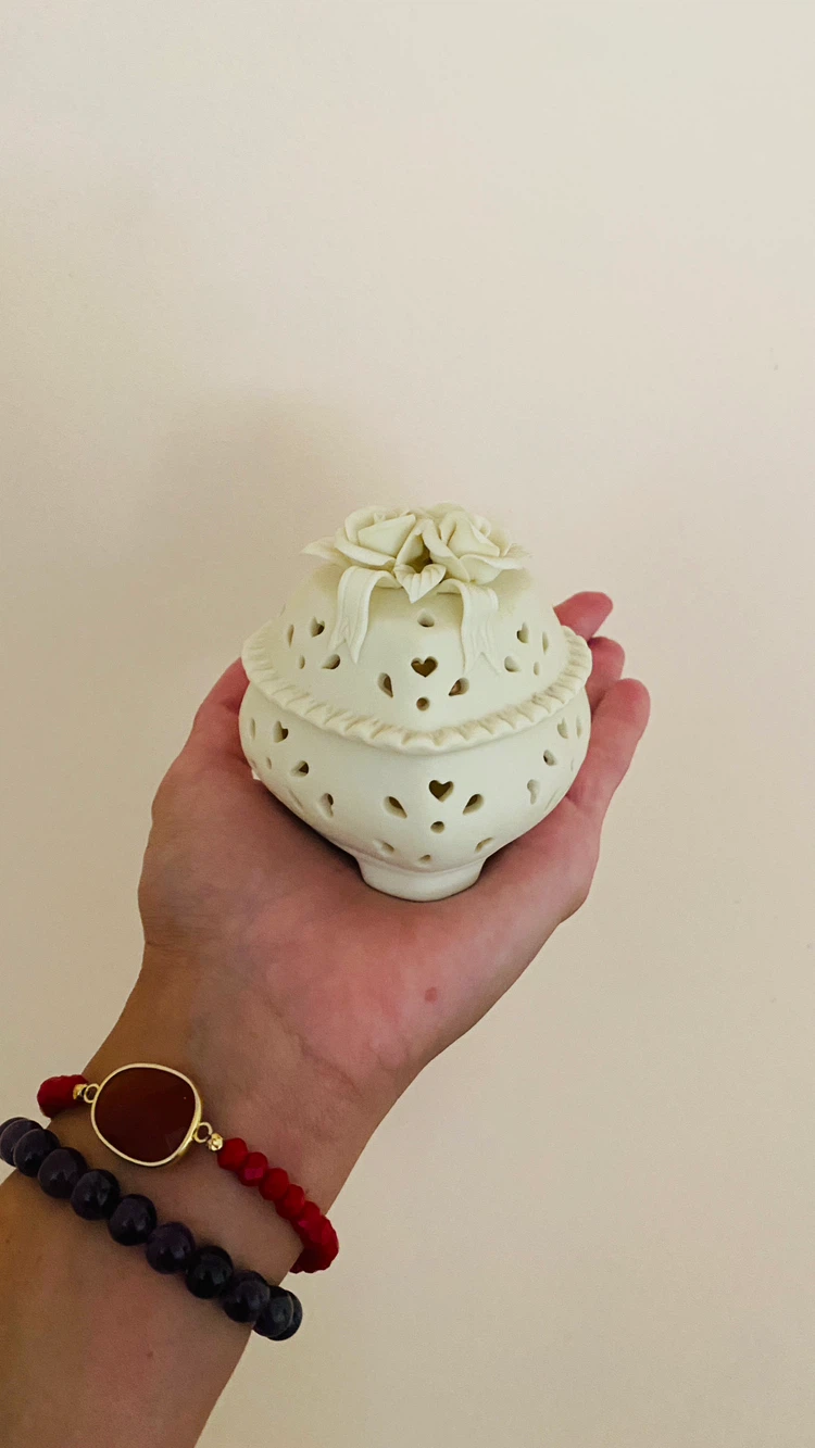 Porcelain Potpourri box