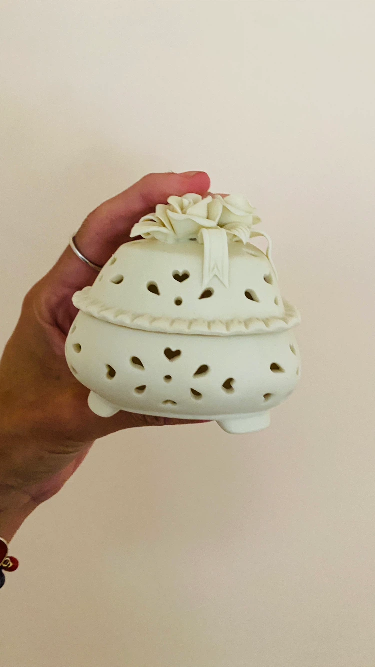 Porcelain Potpourri box - photo 5