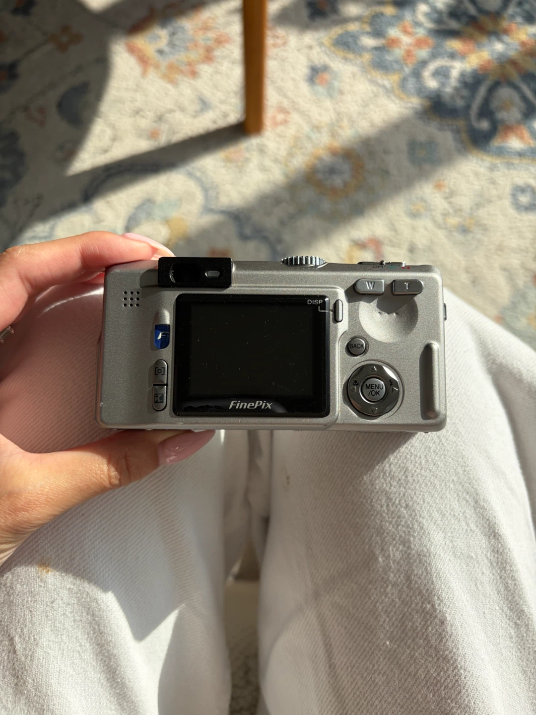 Fujifilm FinePix F700 Digital Camera - photo 2