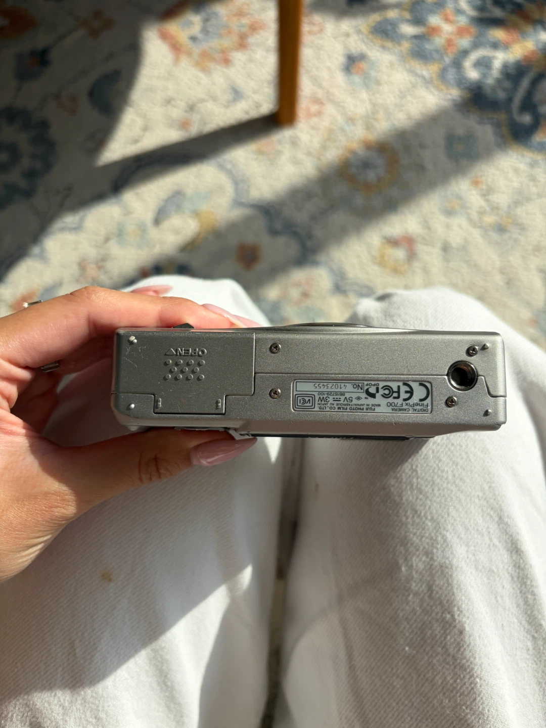 Fujifilm FinePix F700 Digital Camera - photo 3