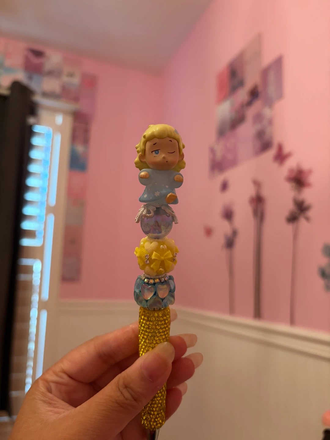 Character pen