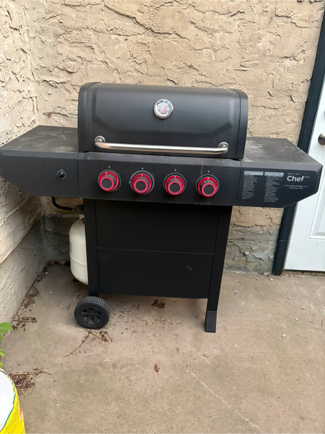 Master Chef 4-Burner Propane Grill