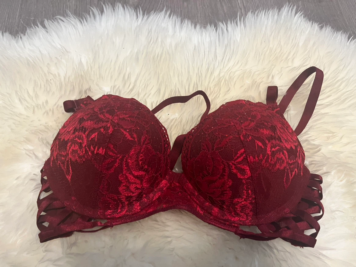 La Senza Red Lace Bra 32B