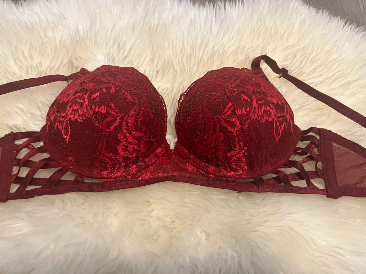 La Senza Red Lace Bra 32B - photo 3