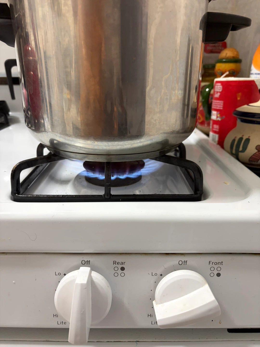 White GE Gas Range with Oven - photo 4
