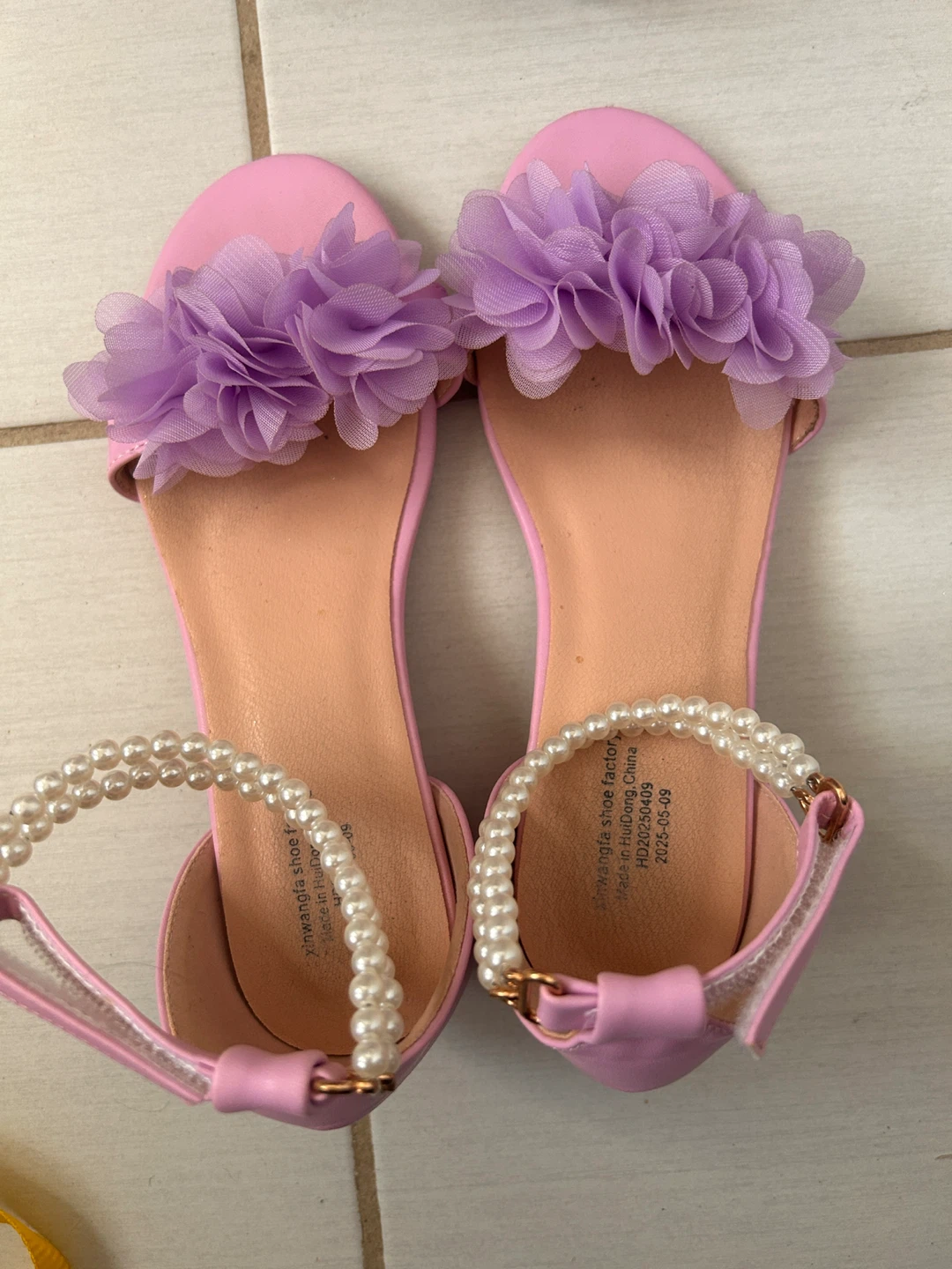 Pink Pearl Strap Sandals with Flower Embellishment