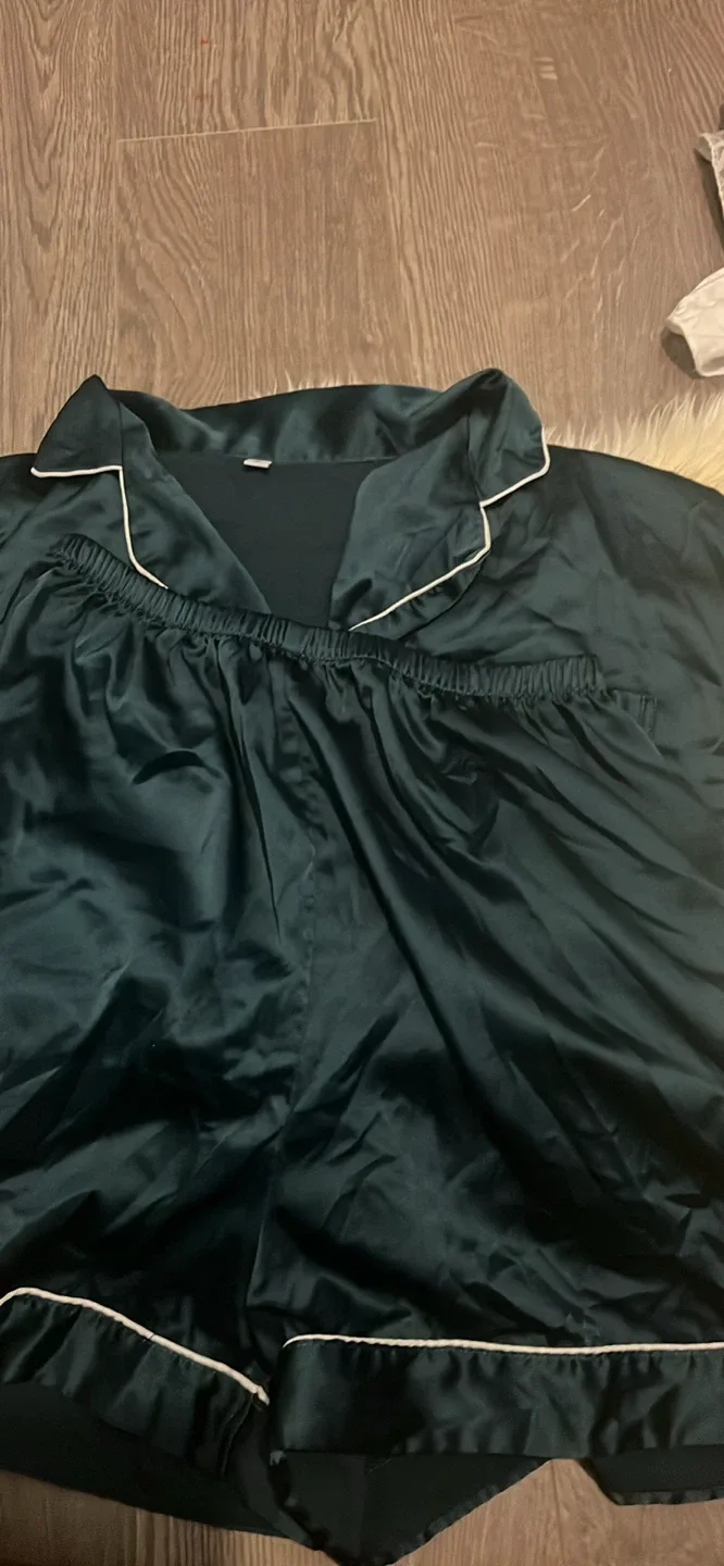Dark Green Satin Pajama Set Size L - photo 2