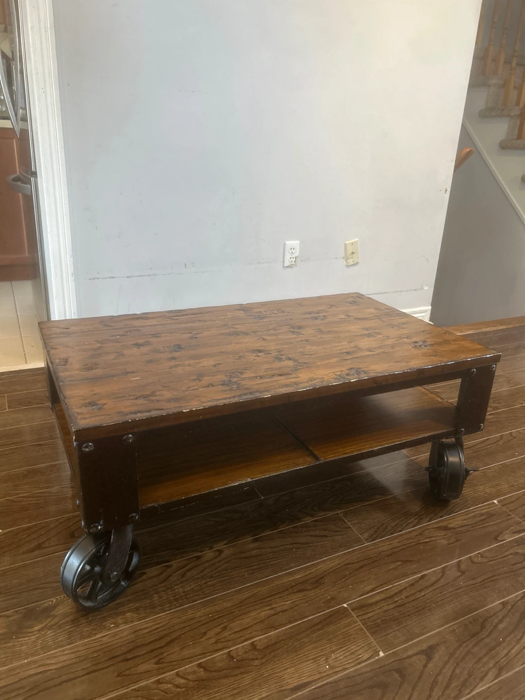 Leon’s furniture Wood Coffee Table with Wheels - photo 4
