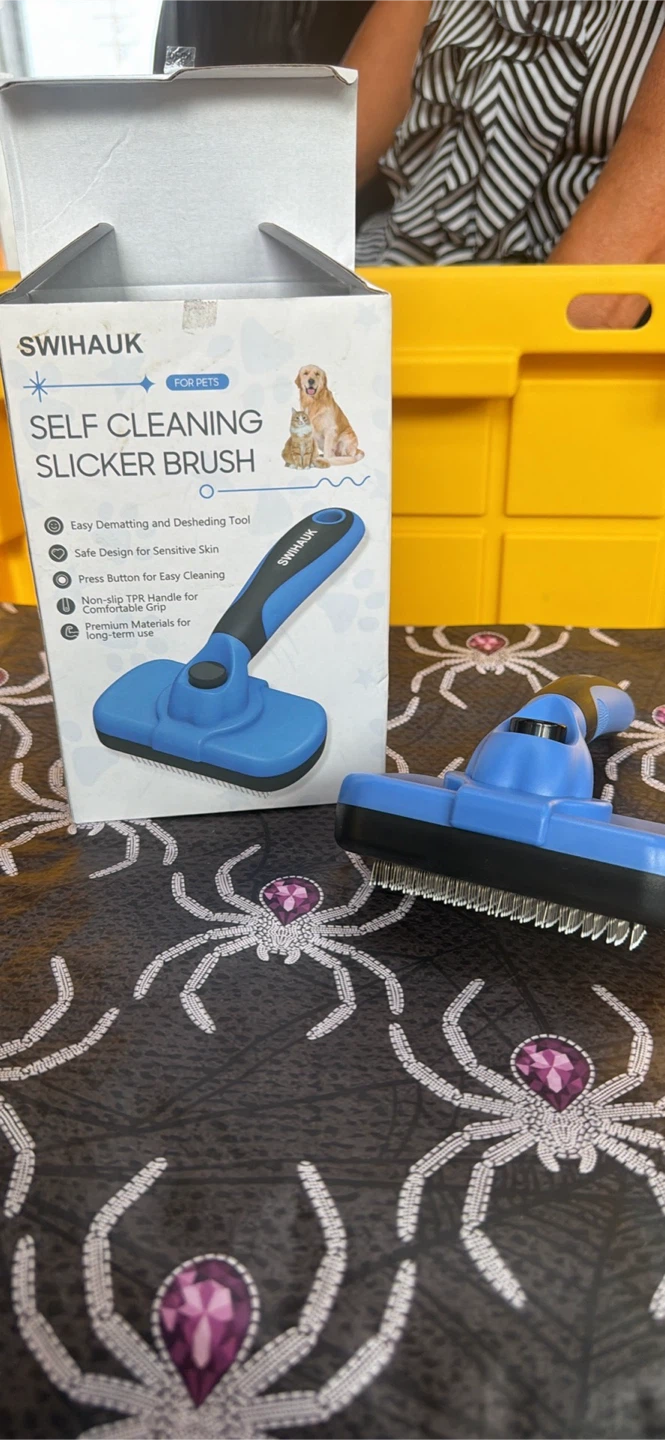 SWIHAUK Self Cleaning Slicker Brush for Pets