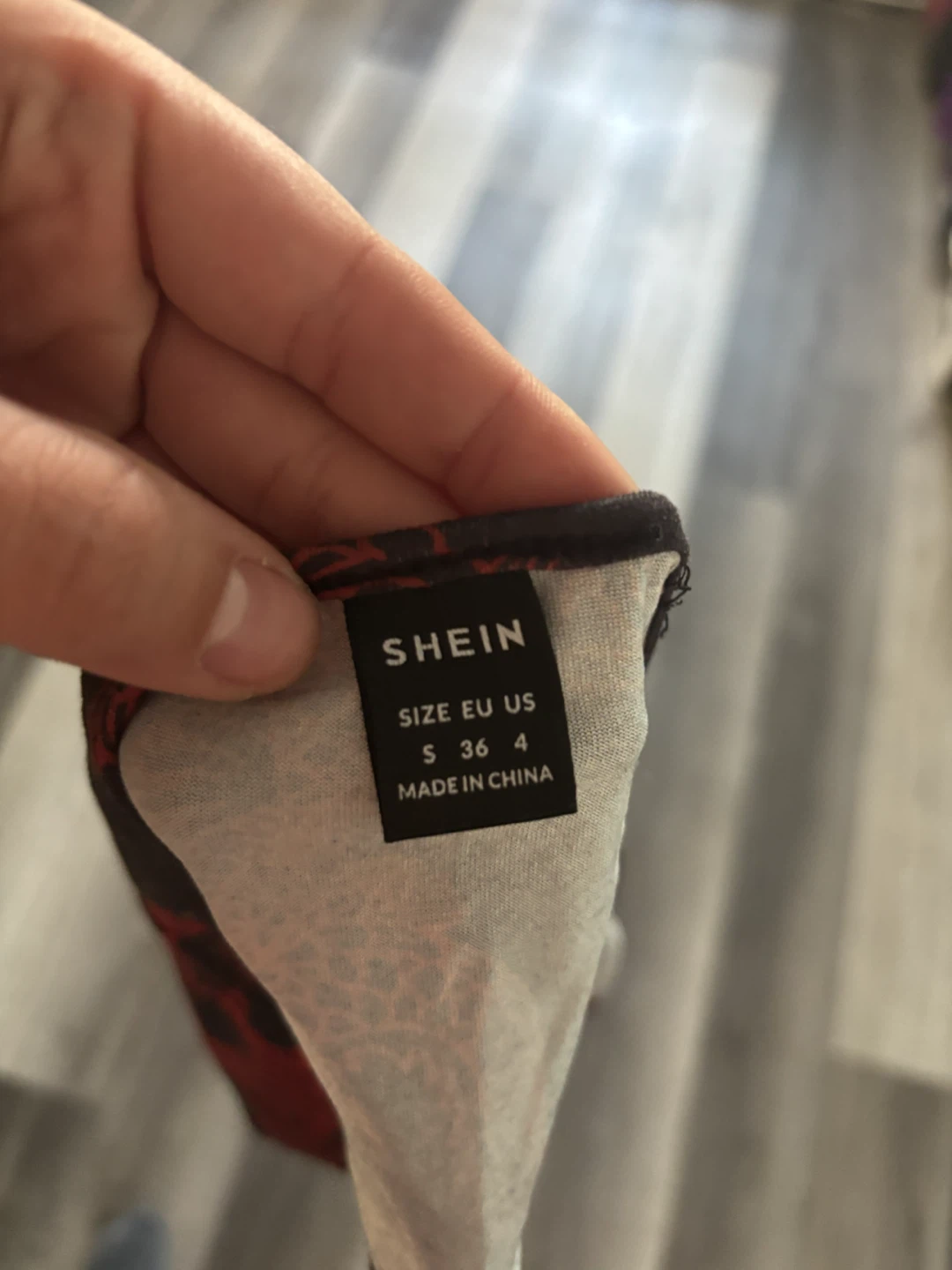 SHEIN Black Red Dragon Halter Crop Top - photo 3