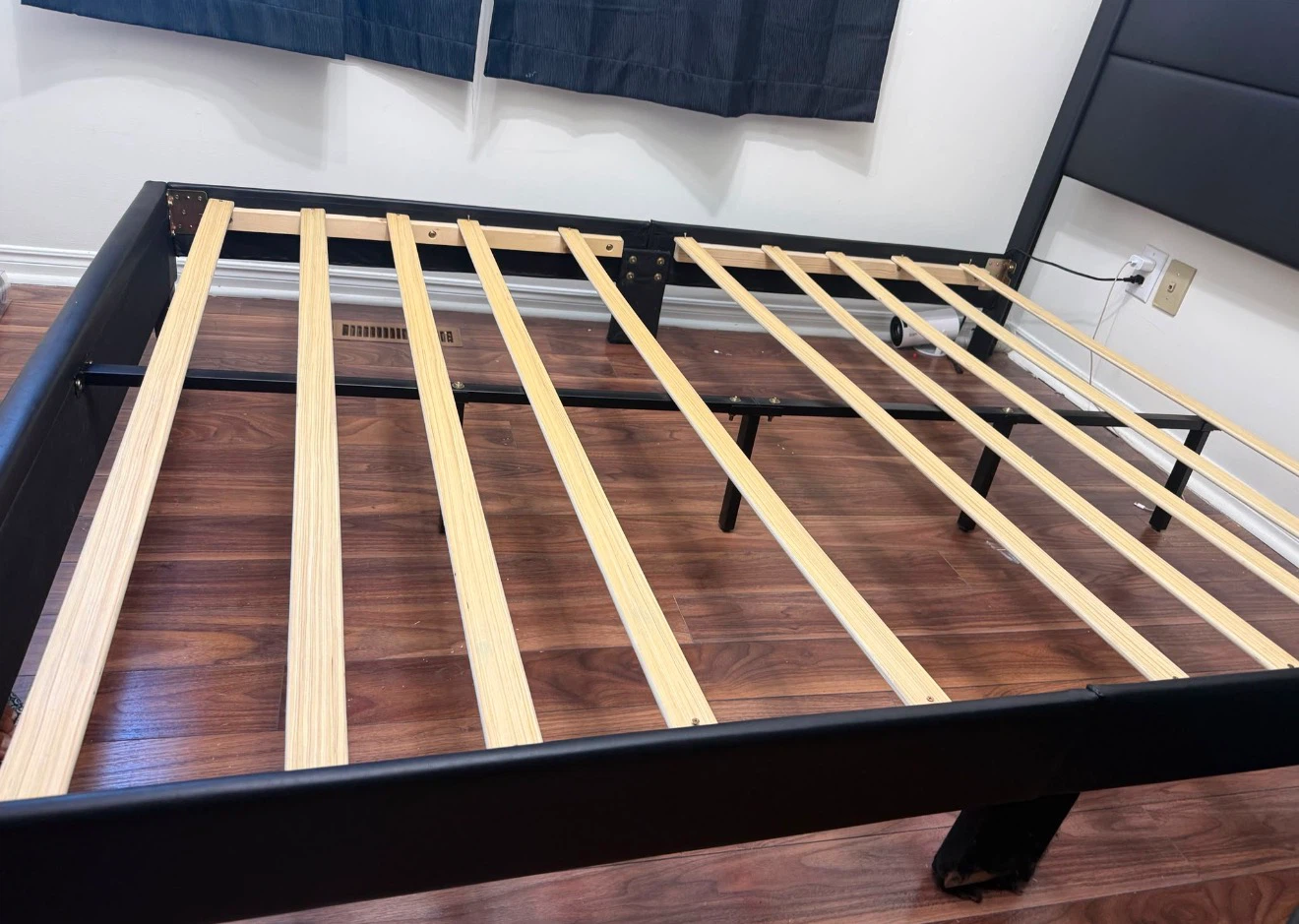 Black upholstered platform bed frame with headboard - photo 3