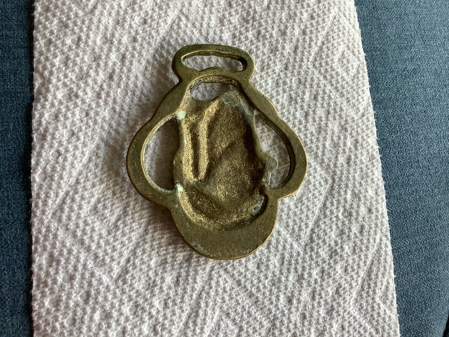 #8 Vtg Horse Brass Medallion- Mr. Bumble 🐞 - photo 3