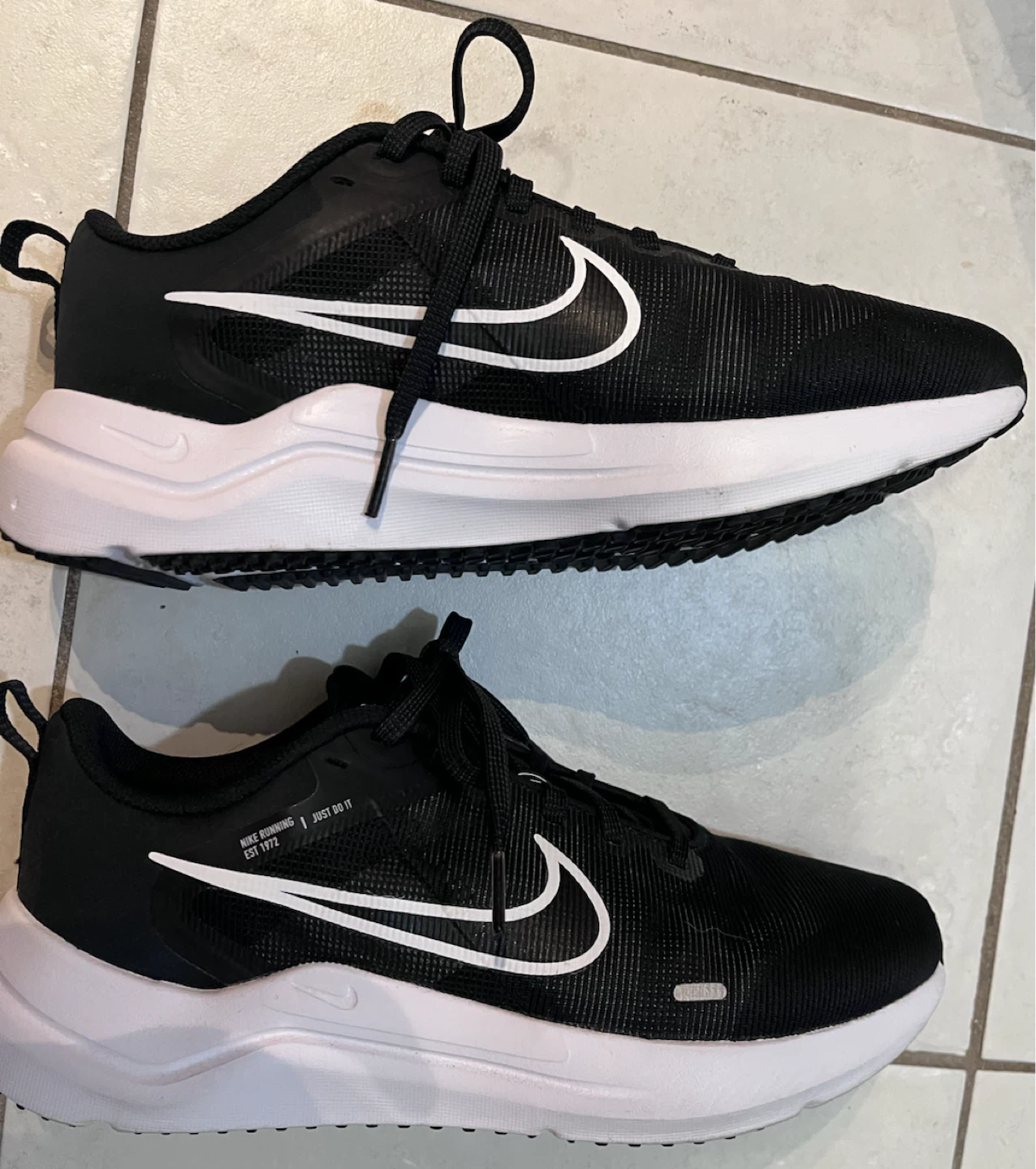 Women’s Nike Downshifter 12 size 9 wide