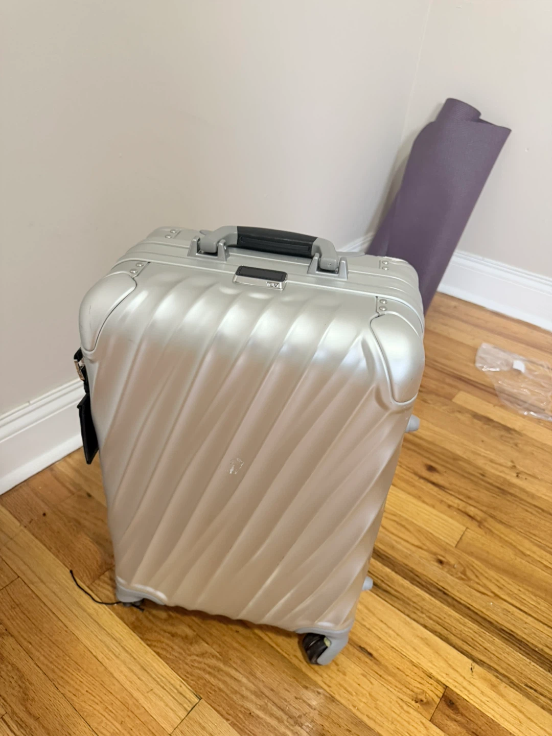 TUMI CARRY ON 50% Markdown - photo 2