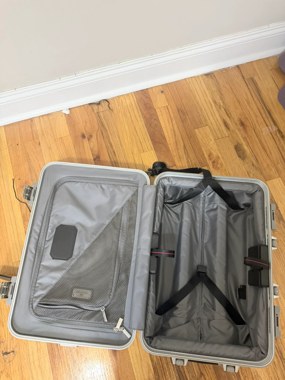 TUMI CARRY ON 50% Markdown - photo 5