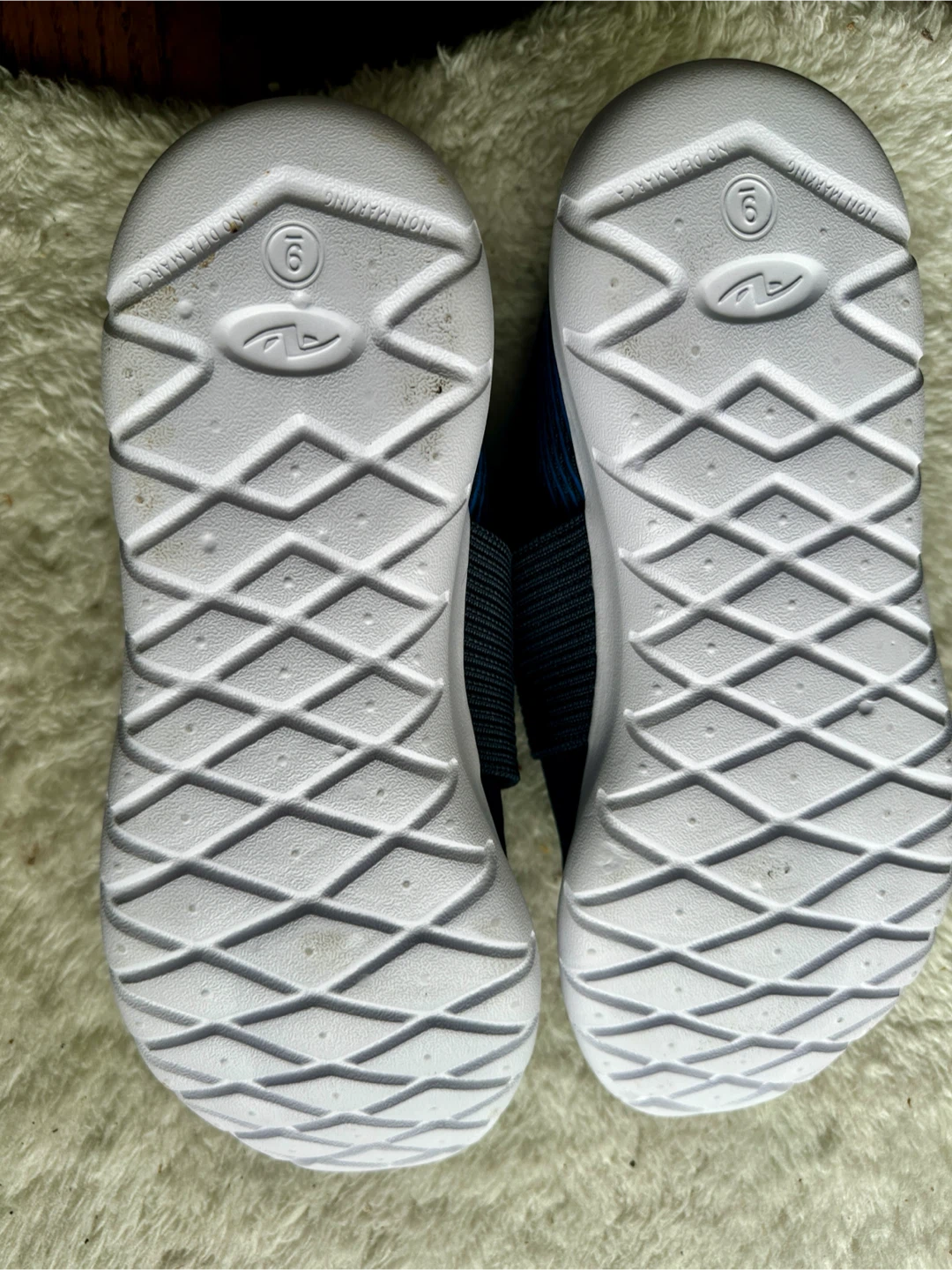 Slip-on men’s shoes: Size 9 - photo 2