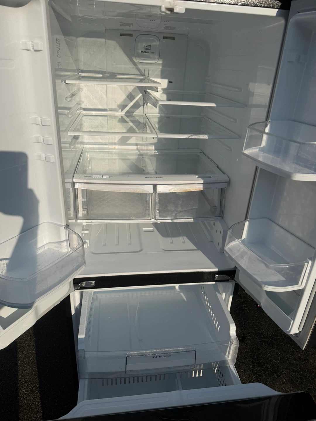LG French Door Refrigerator - photo 3