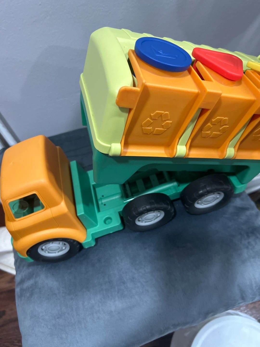 Toy Garbage Truck - photo 2