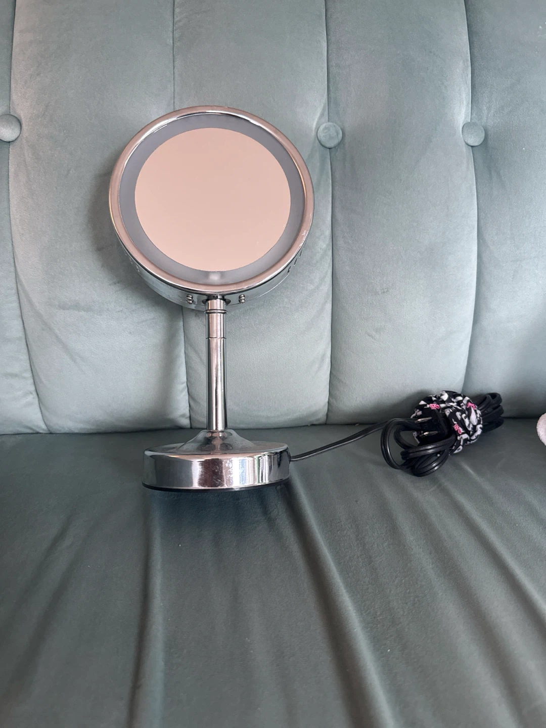 Lighted Vanity Mirror - photo 2