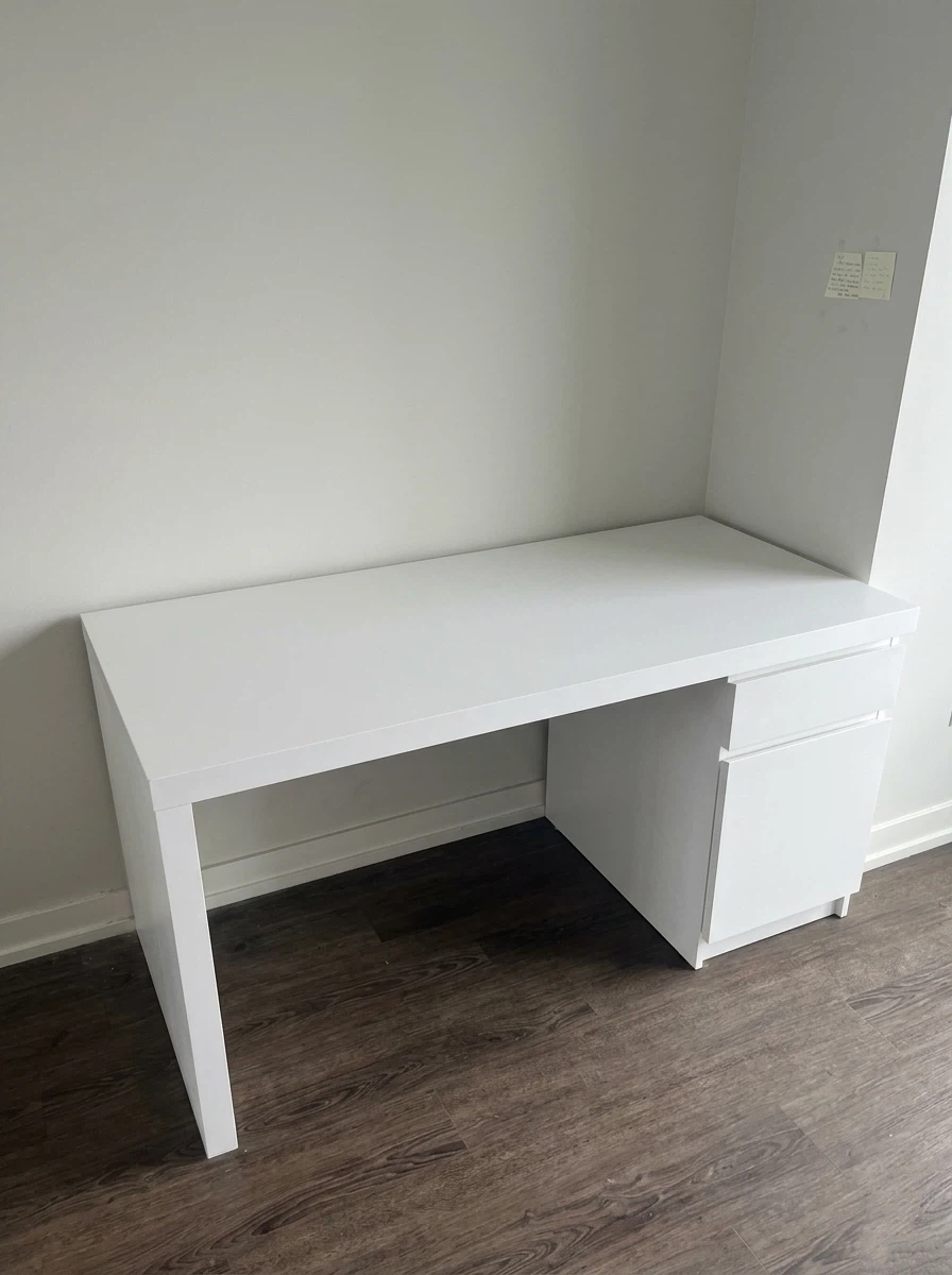 Like 🆕- IKEA MALM Desk - Black - 140x65 cm