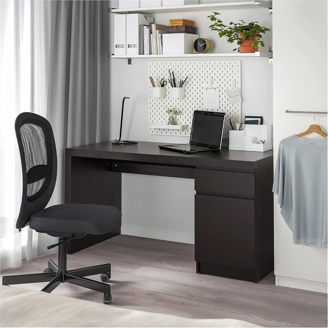 Like 🆕- IKEA MALM Desk - Black - 140x65 cm