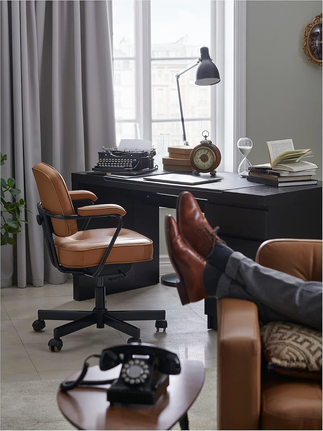 Like 🆕- IKEA MALM Desk - Black - 140x65 cm - photo 3