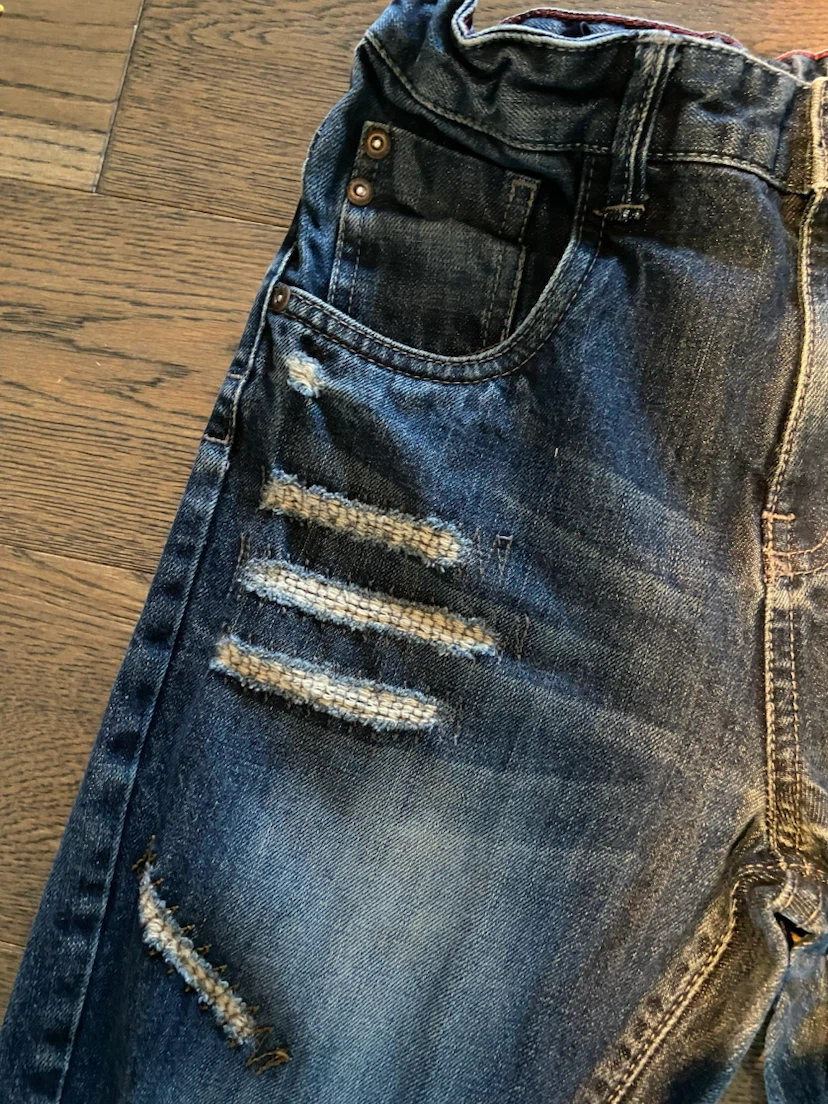 EUC: Zara Boys Distressed Blue Denim Jeans 9/10 yrs - photo 4