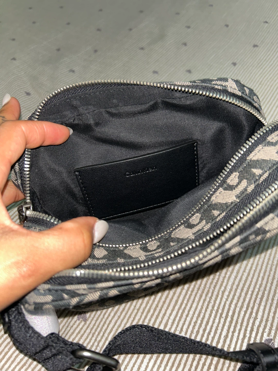 Calvin Klein Logo Print Crossbody Bag - photo 3